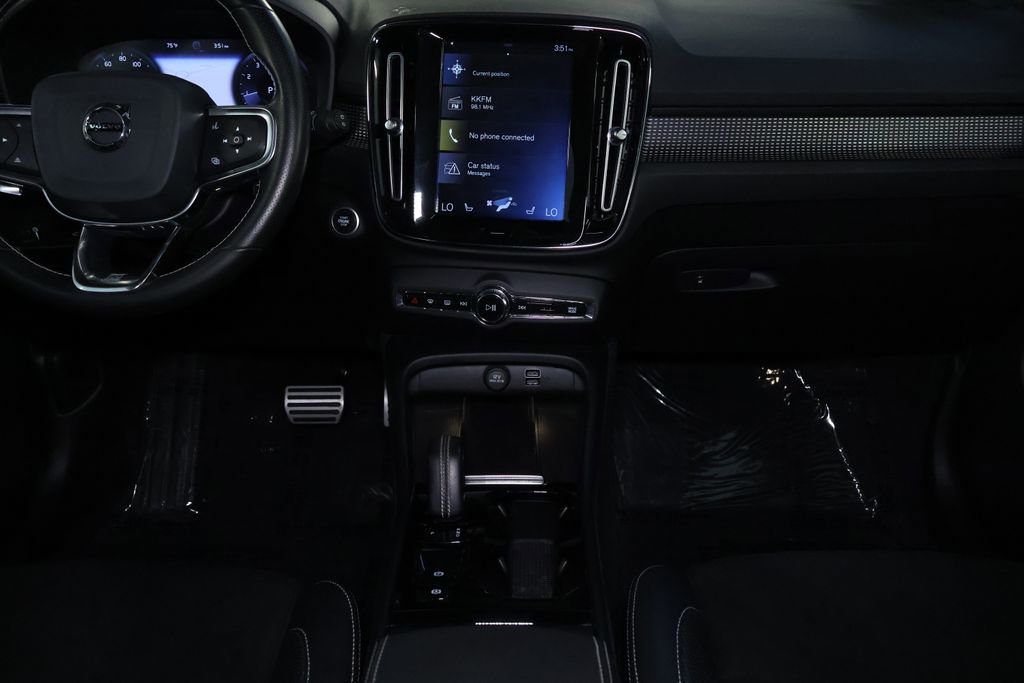 Used 2019 Volvo XC40 T5 R-Design image 18