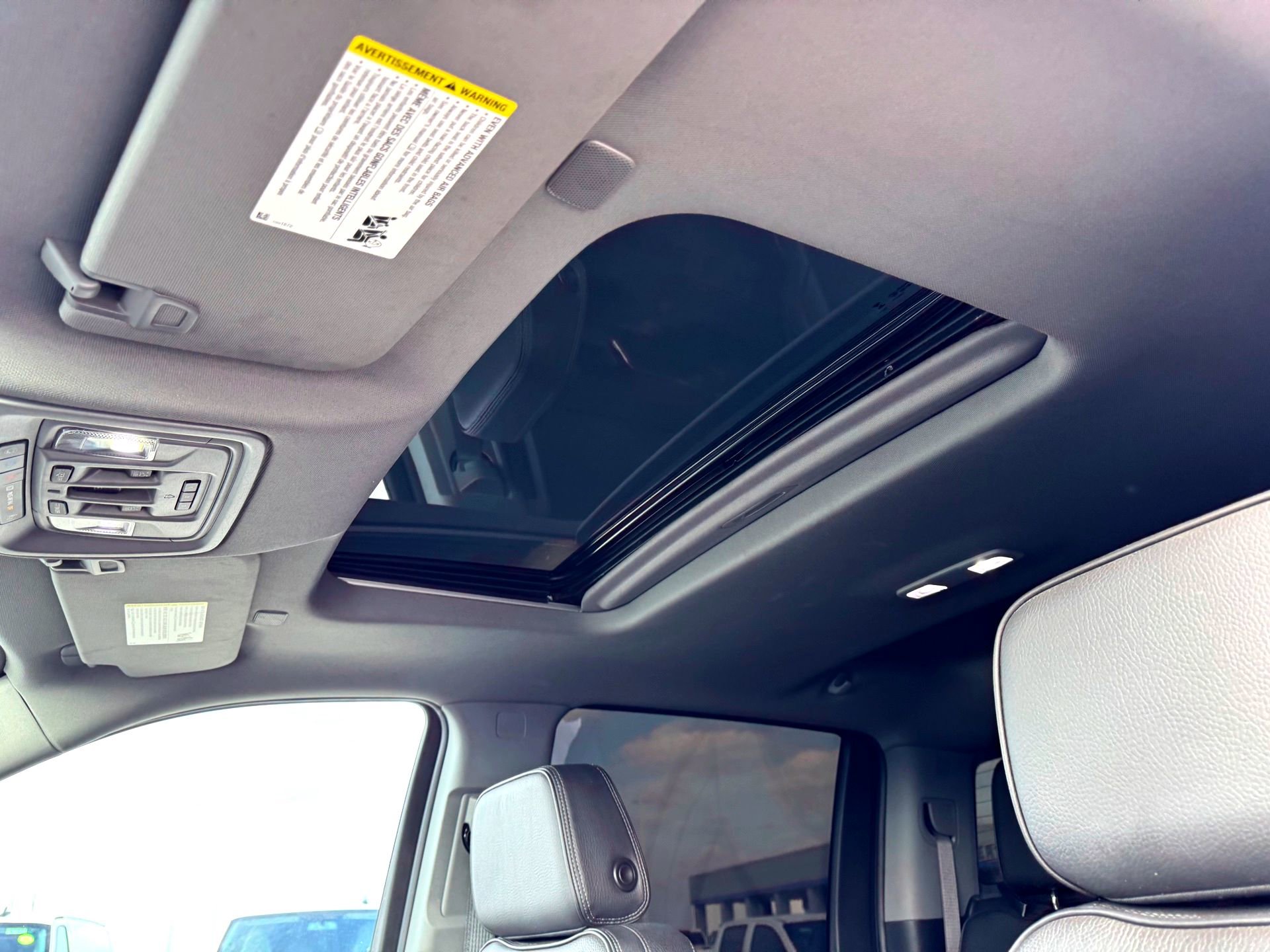 Used 2024 GMC Sierra 3500 Denali w/ Denali Reserve Package image 14