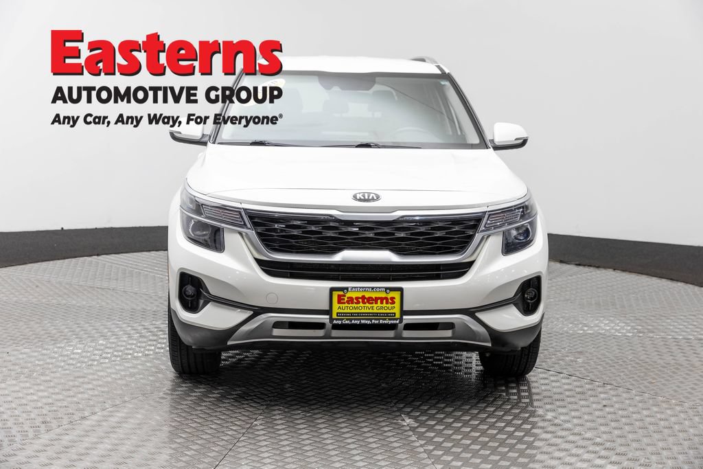 Used 2021 Kia Seltos S AWD/4WD image 2