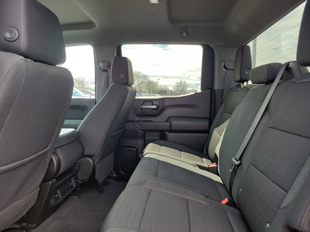 Used 2023 Chevrolet Silverado 1500 Custom image 13