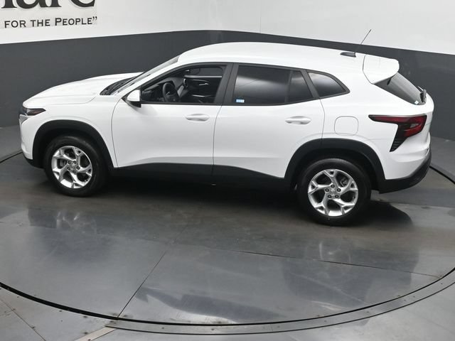 Used 2024 Chevrolet Trax LS w/ LS Convenience Package FWD image 47