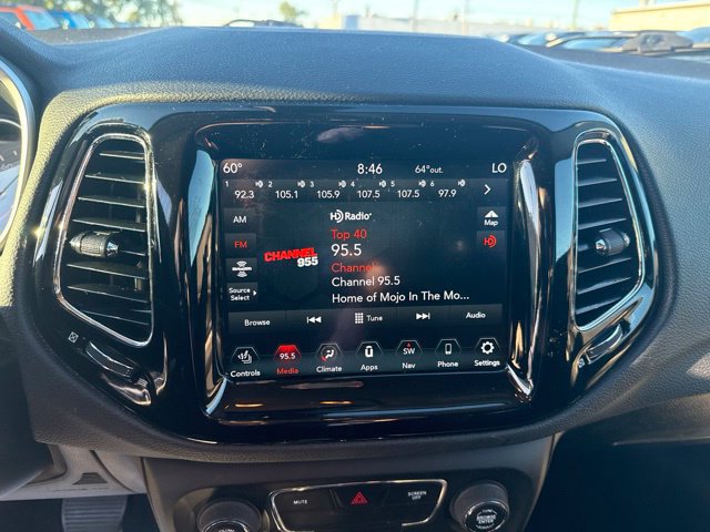 Used 2018 Jeep Compass Limited w/ Navigation Group AWD/4WD image 15