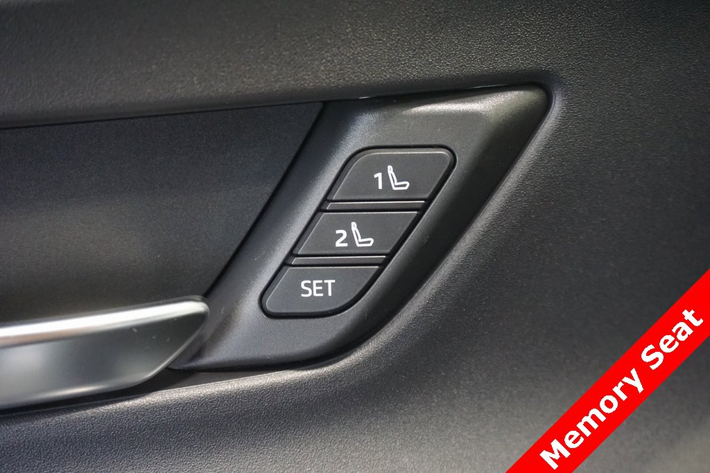 New 2026 Toyota Prius Plug-In Hybrid image 7