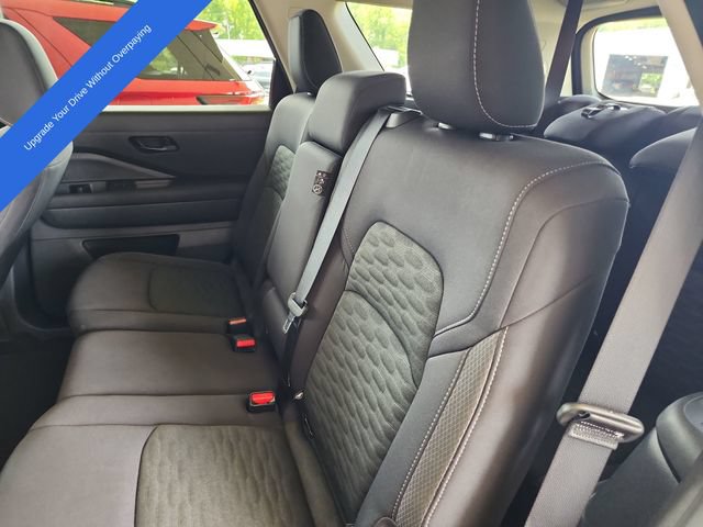Used 2025 Nissan Pathfinder SV AWD/4WD image 20