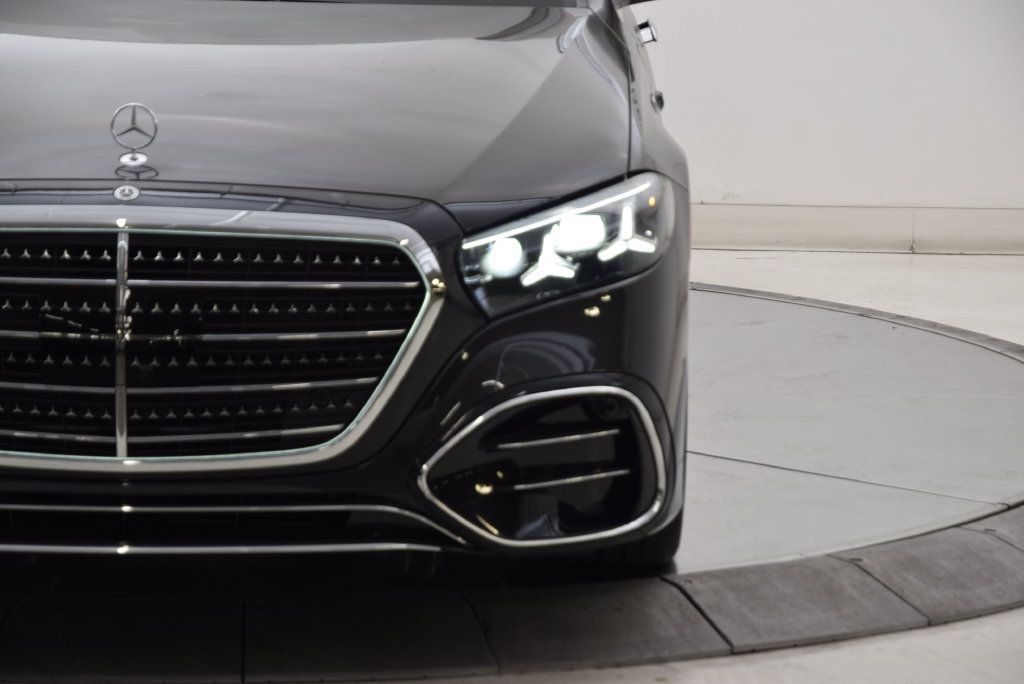 New 2027 Mercedes-Benz S 580 4MATIC Sedan image 10