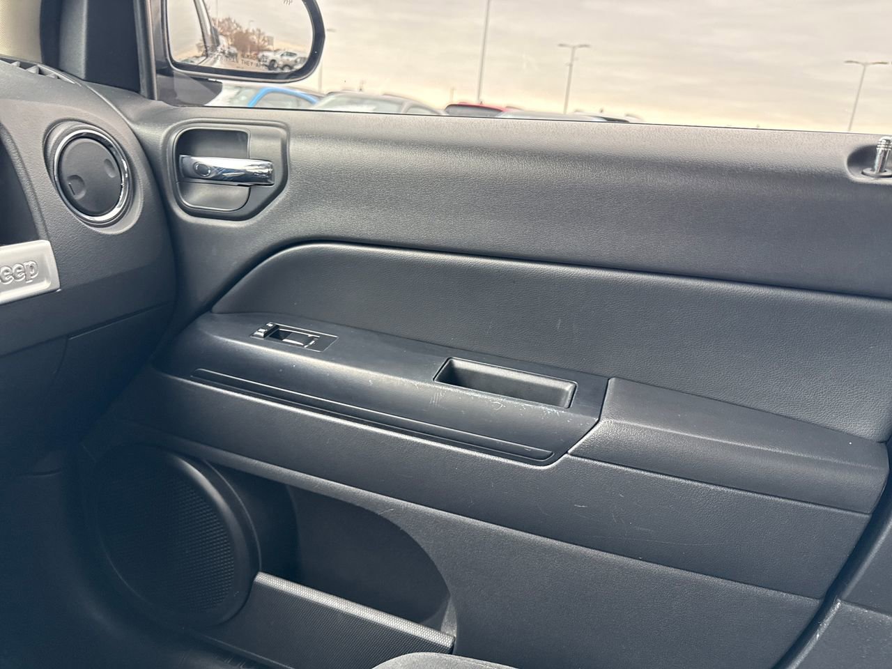 Used 2016 Jeep Compass Sport w/ Power Value Group image 30