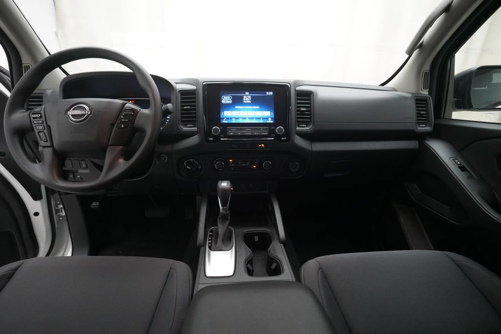 Used 2024 Nissan Frontier S w/ Technology Package AWD/4WD image 5