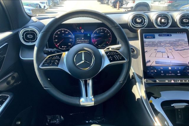 Used 2026 Mercedes-Benz GLC 300 4MATIC image 4