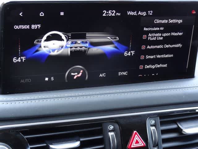 Used 2023 Genesis G70 2.0T RWD image 26