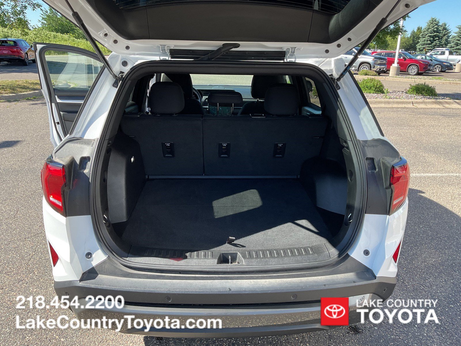 Used 2025 GMC Terrain Elevation AWD/4WD image 9