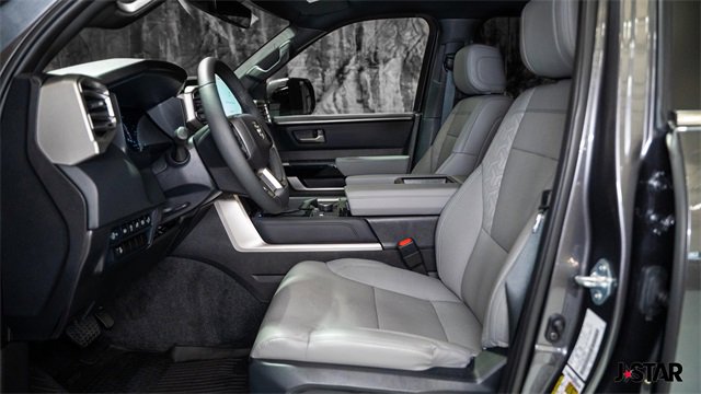 Used 2025 Toyota Tundra Limited image 3