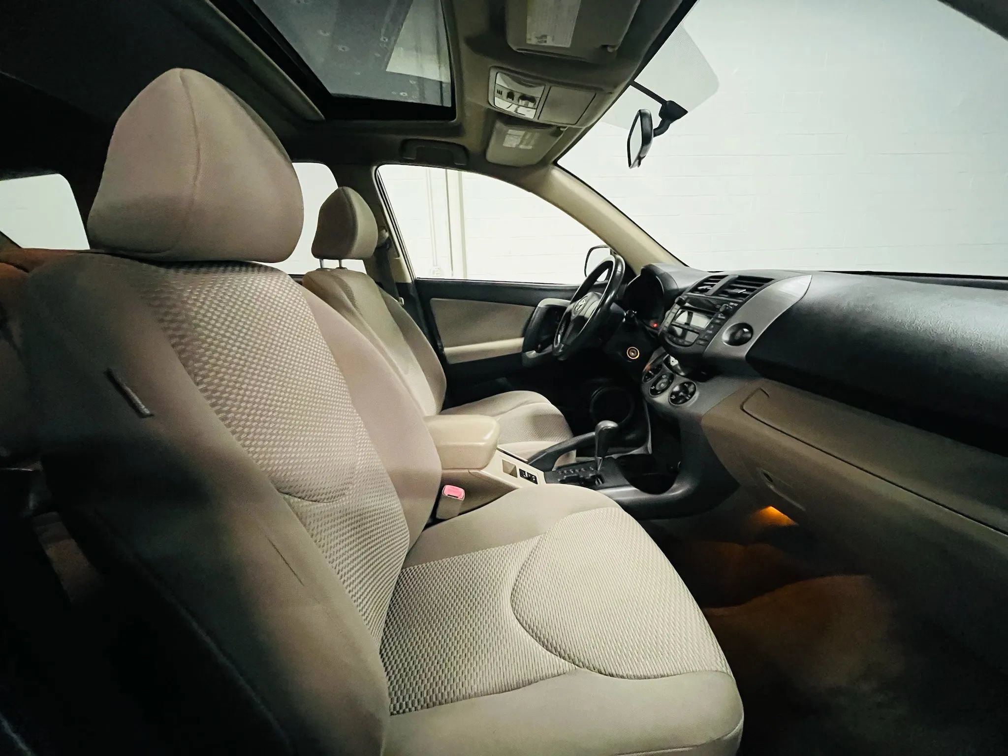 Used 2007 Toyota RAV4 Limited image 15