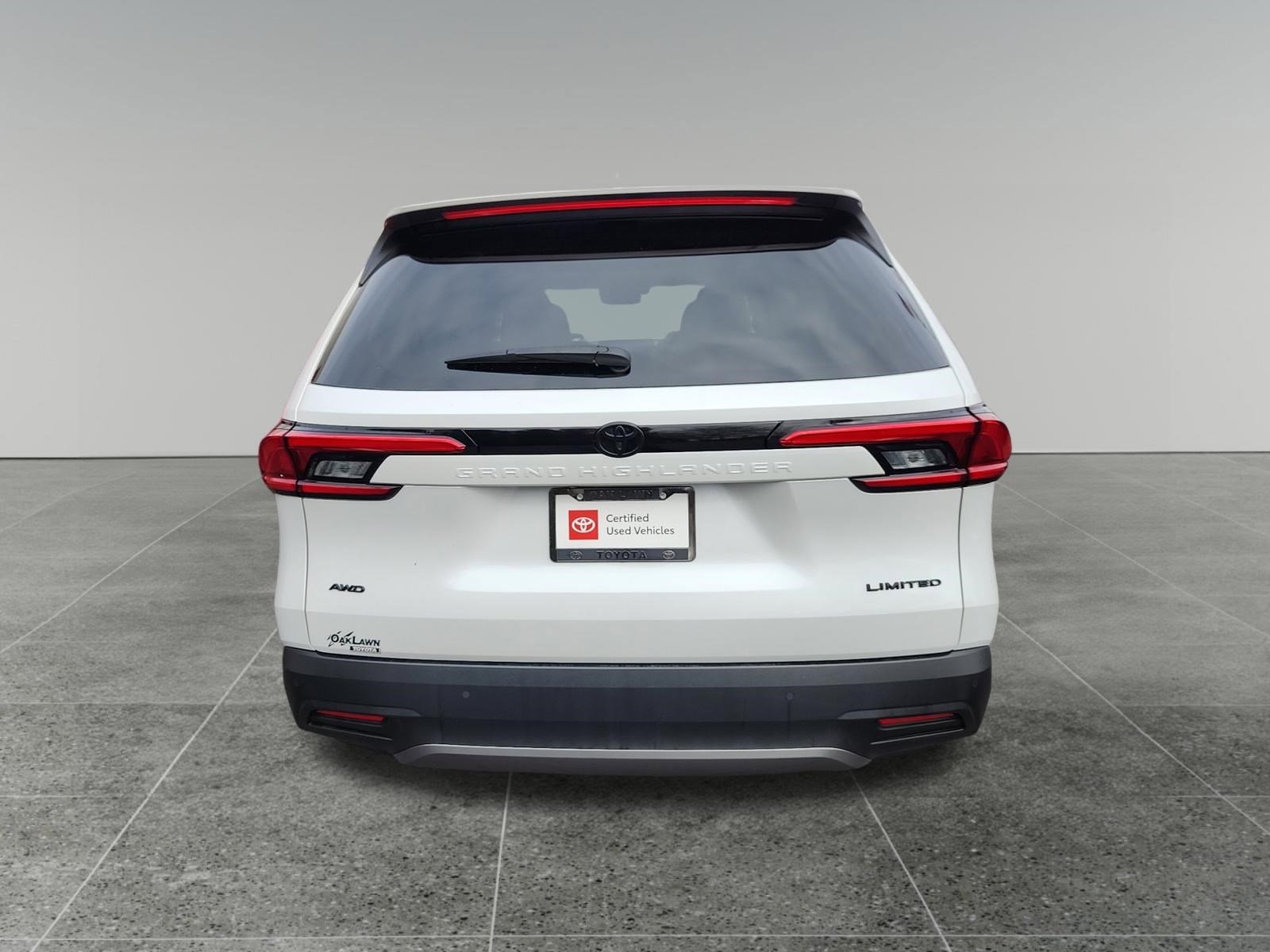 Certified 2024 Toyota Grand Highlander Limited image 6