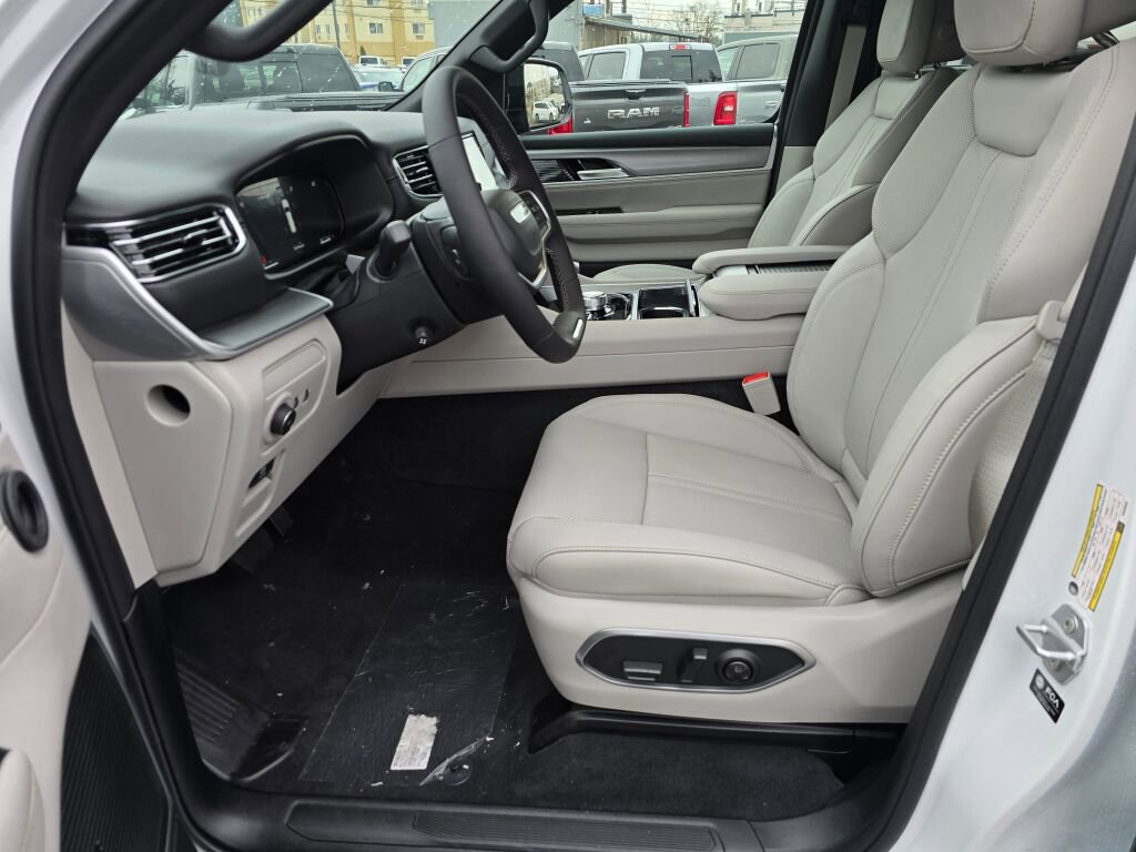 New 2025 Jeep Wagoneer Series II image 24