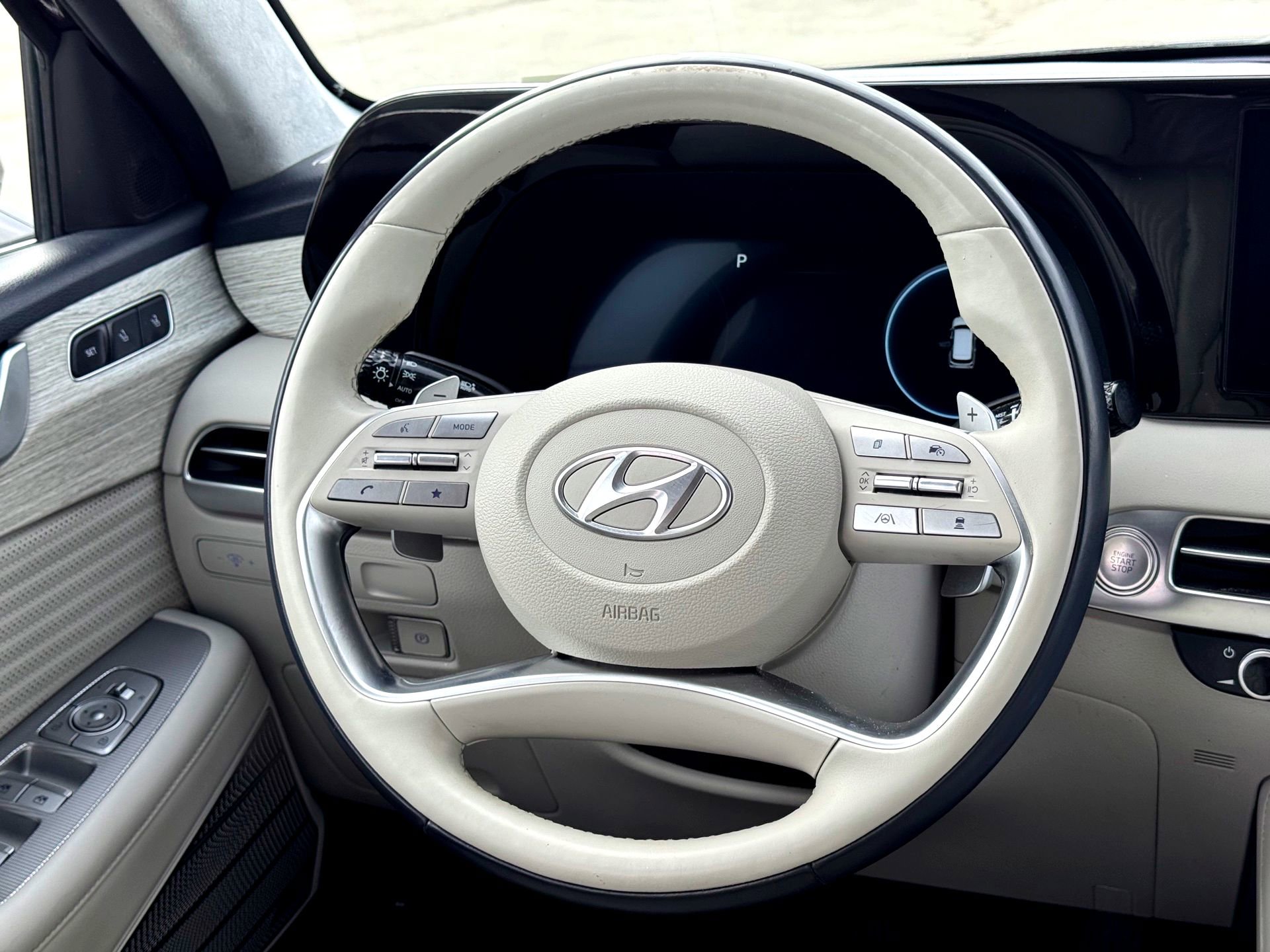 Used 2024 Hyundai Palisade Calligraphy image 28