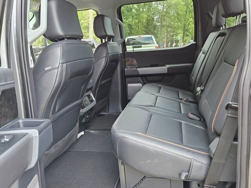 New 2025 Ford F250 Lariat w/ Chrome Package image 6
