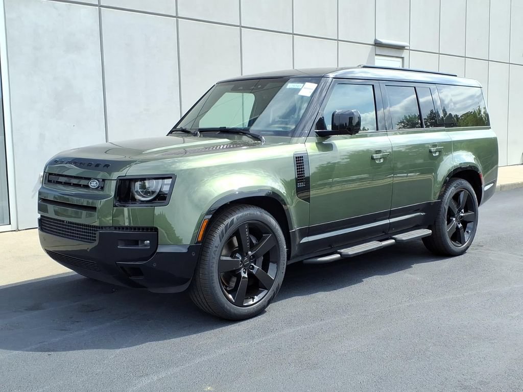 New 2026 Land Rover Defender 130 X-Dynamic SE AWD/4WD image 1