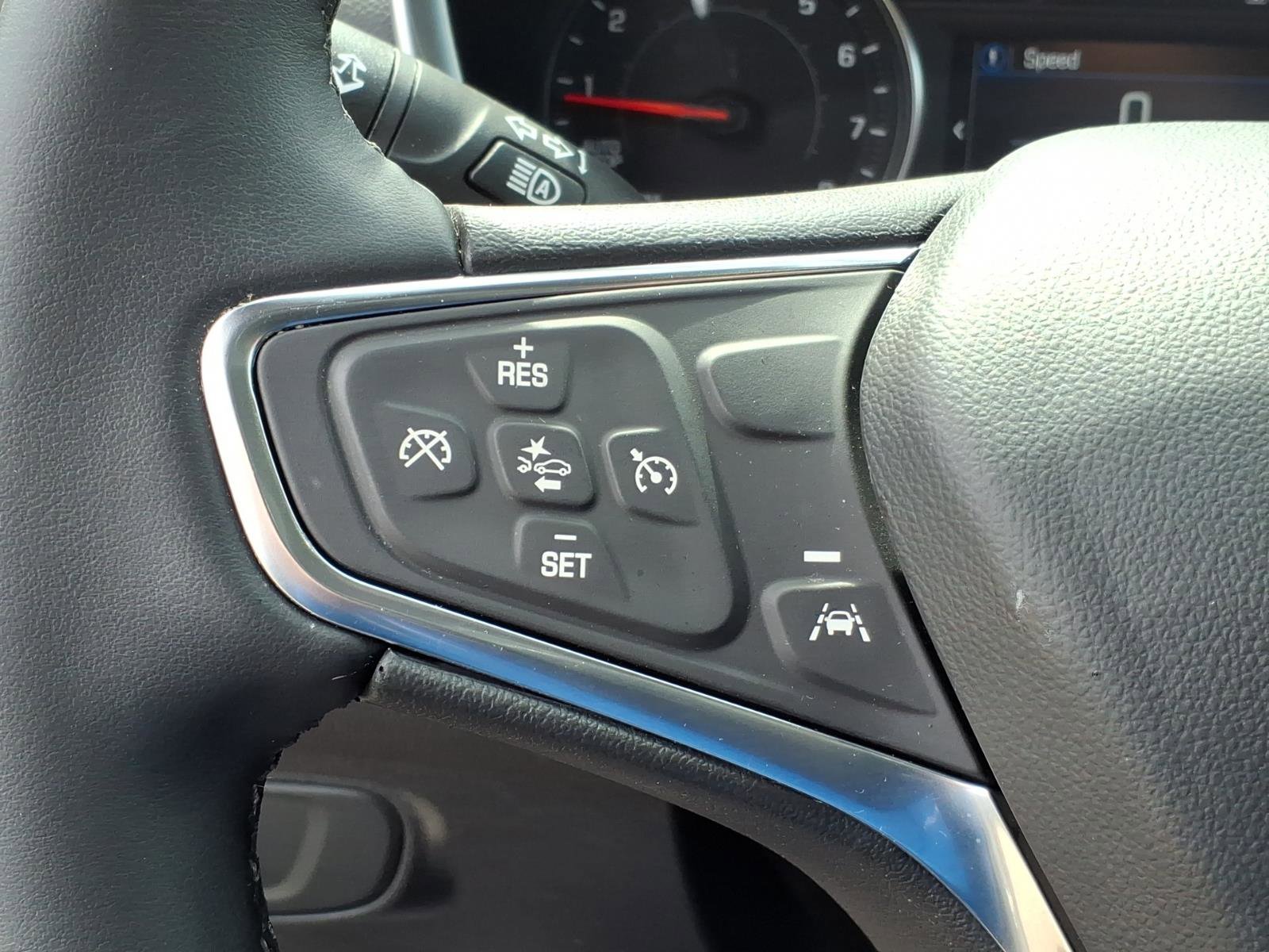 Certified 2024 Chevrolet Equinox LT w/ LPO, Floor Liner Package image 21