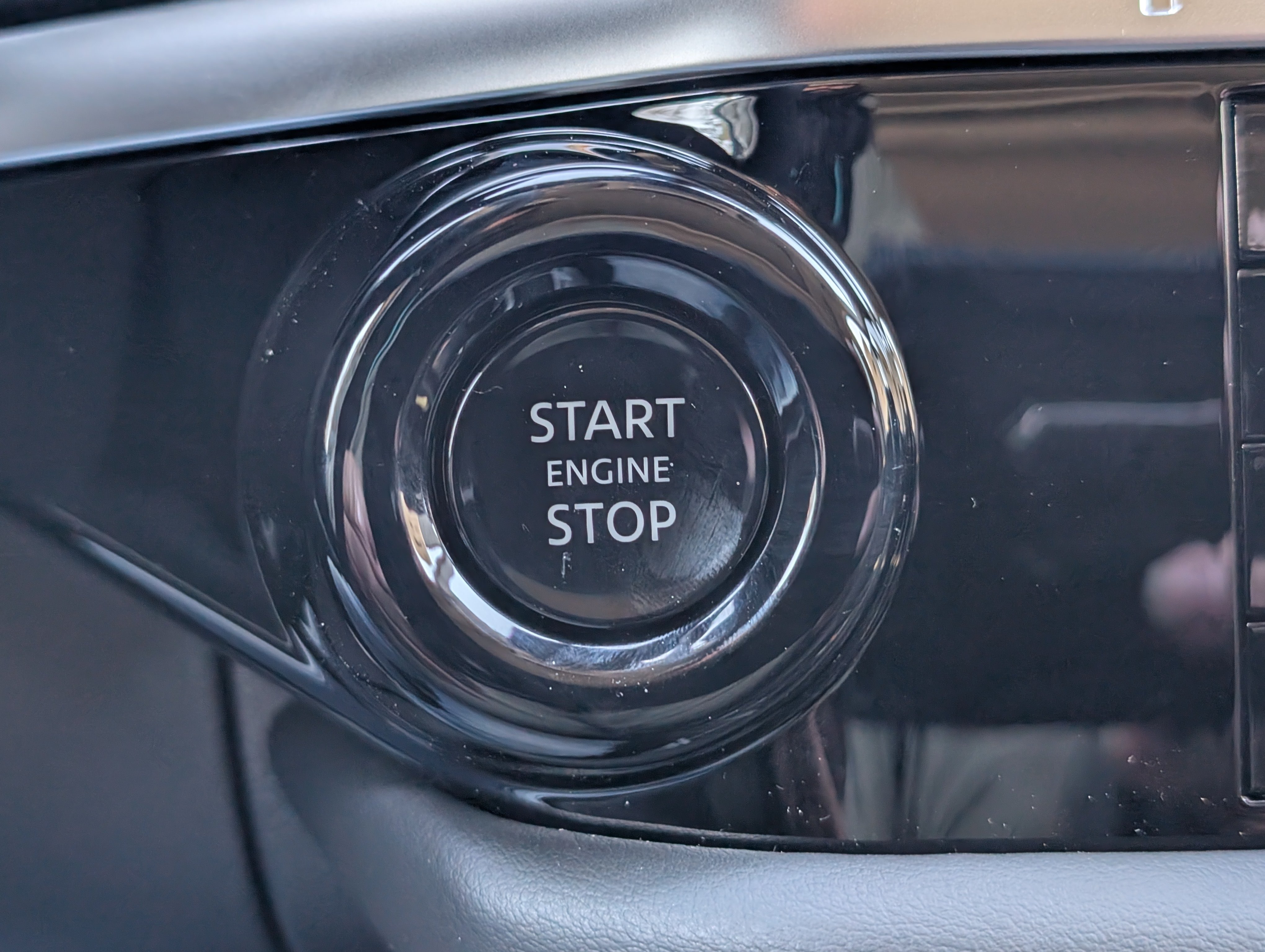 New 2026 Nissan Pathfinder SL FWD image 18