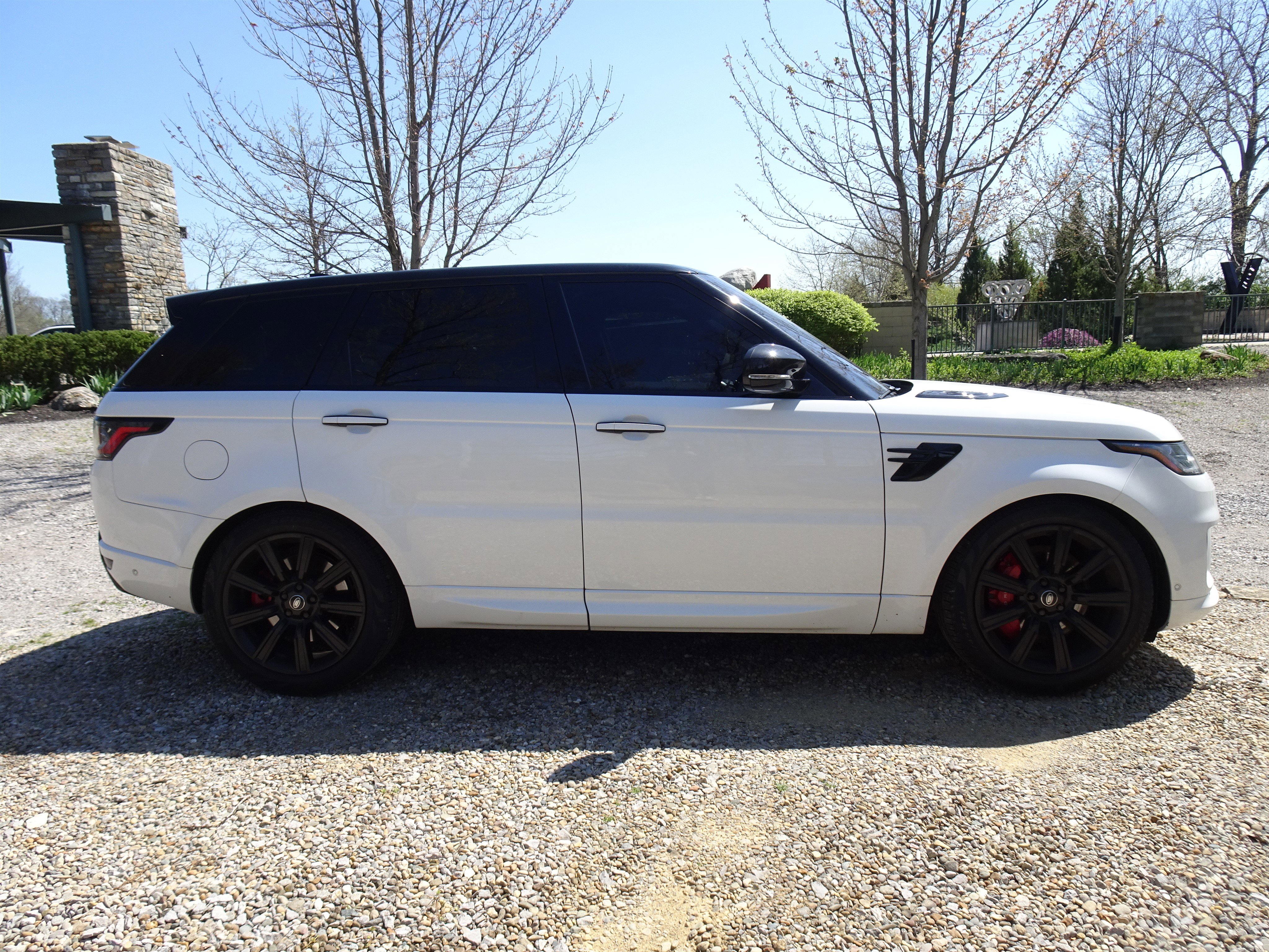 Used 2019 Land Rover Range Rover Sport HST image 5