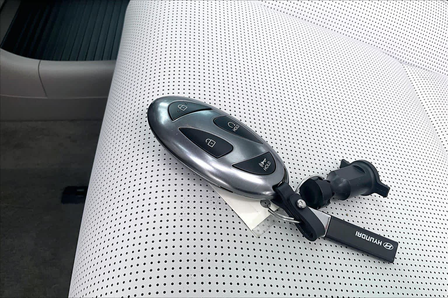 Used 2026 Hyundai Palisade SEL Premium FWD image 15
