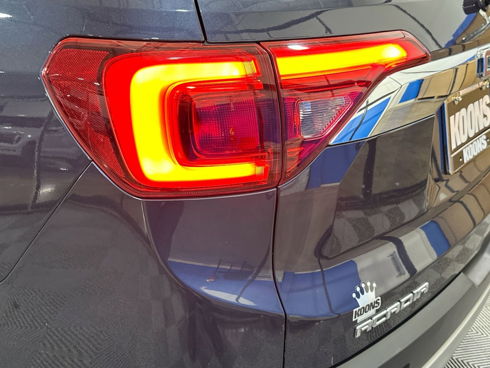 Used 2019 GMC Acadia SLE image 42