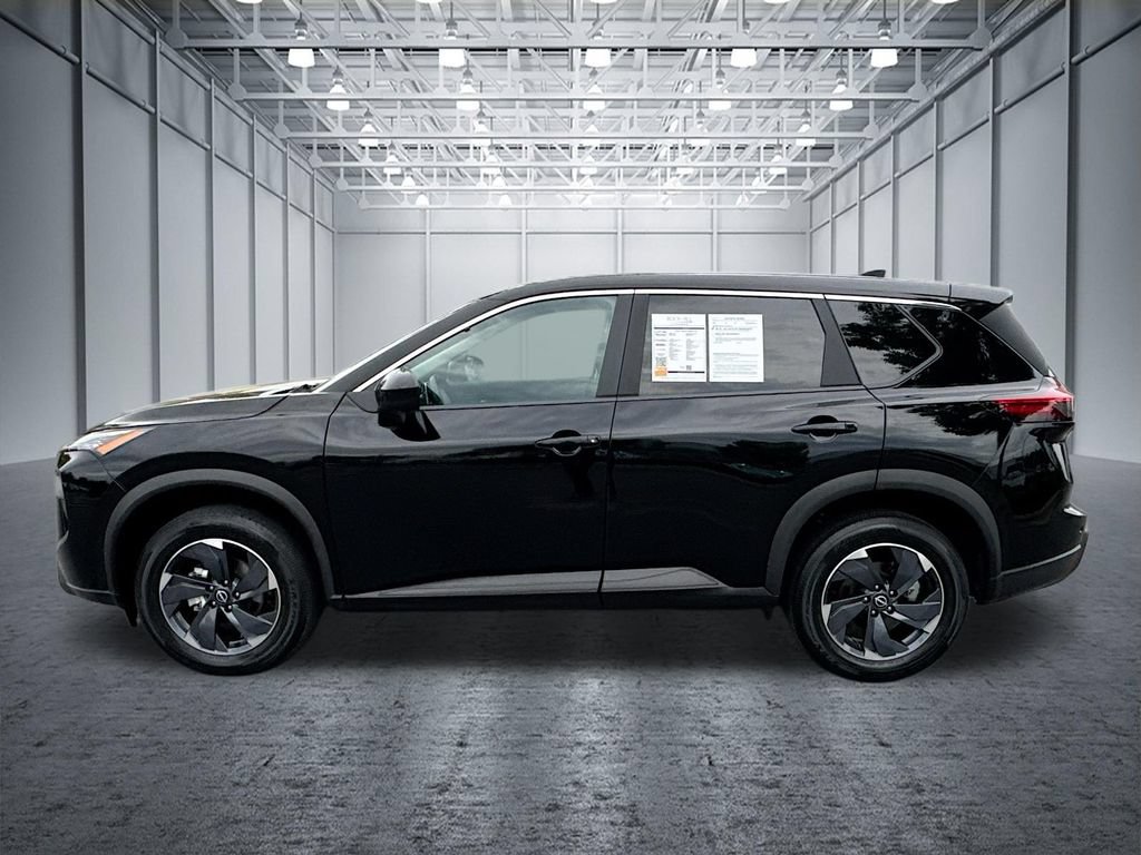 Certified 2025 Nissan Rogue SV FWD image 4