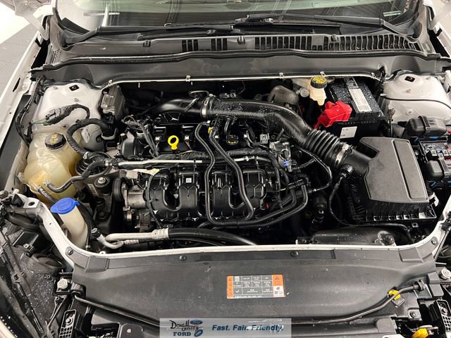Used 2020 Ford Fusion SE image 18