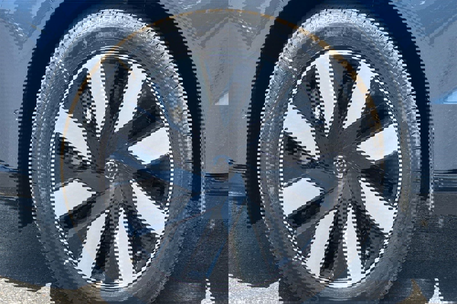 Used 2025 Volvo EX90 Ultra image 27