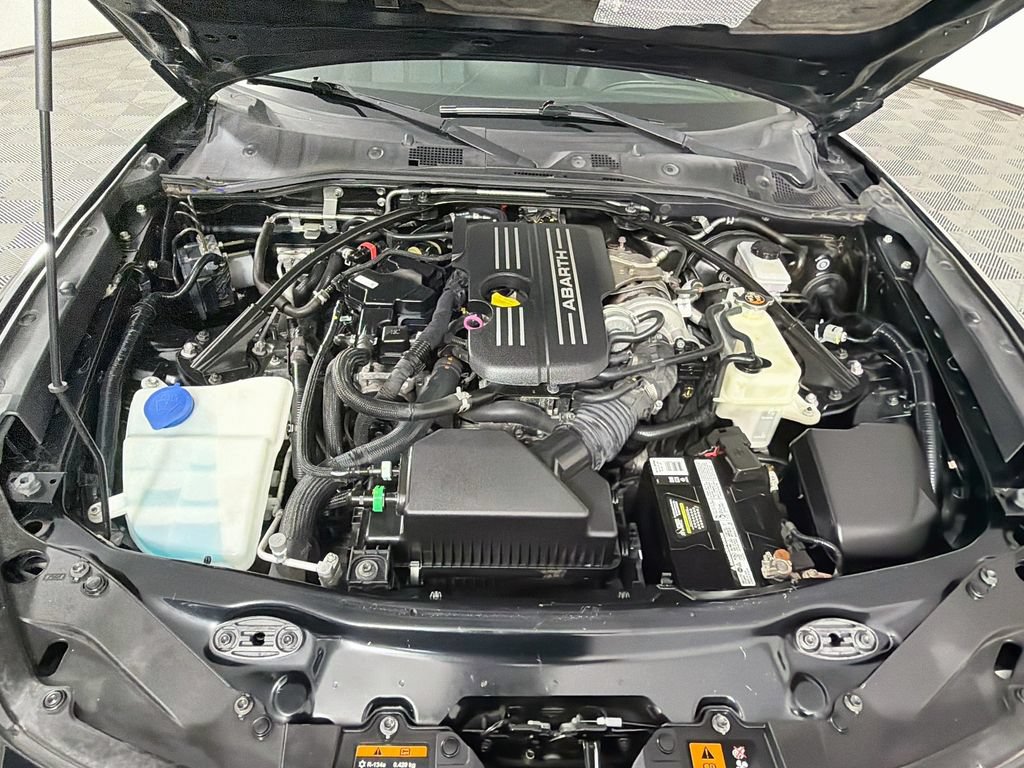 Used 2019 FIAT 124 Spider Abarth w/ Convenience Group RWD image 27