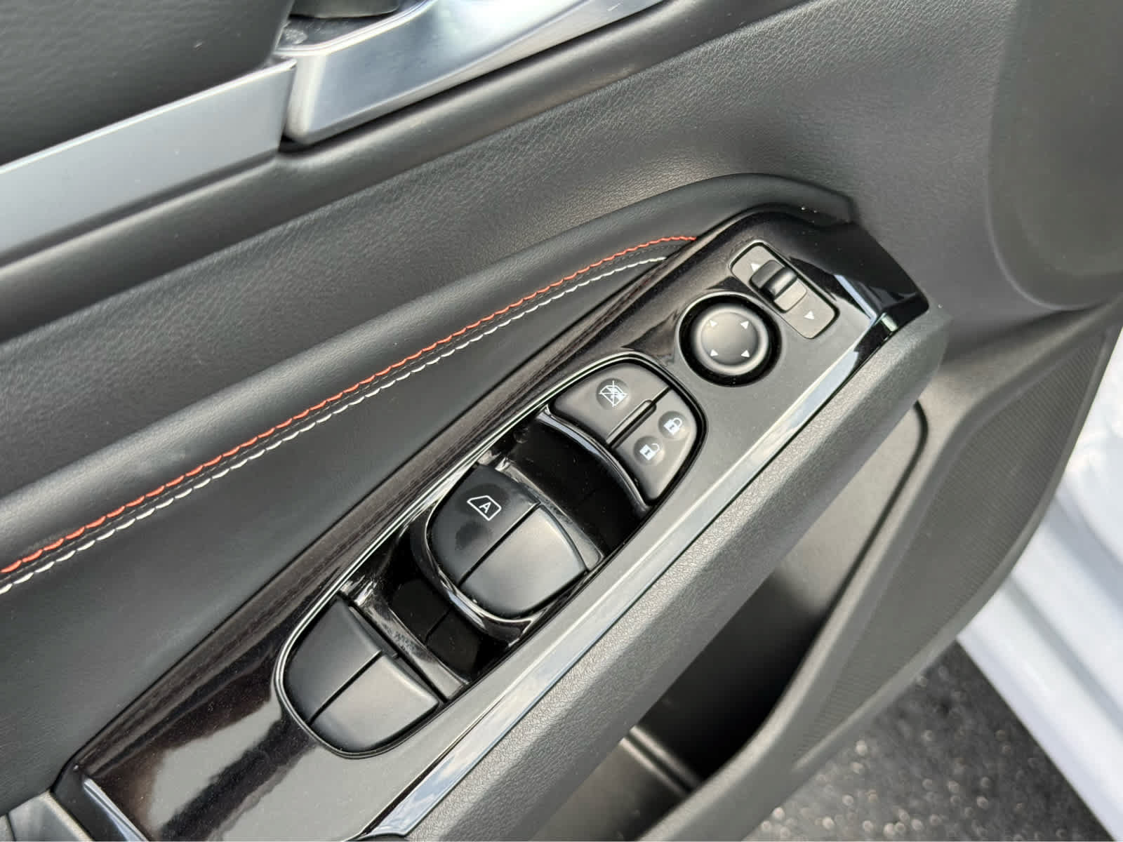 Used 2023 Nissan Altima 2.5 SR w/ SR Premium Package AWD/4WD image 14