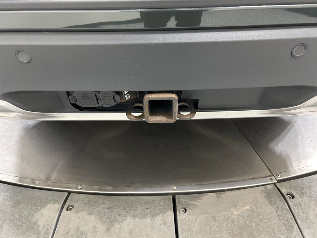 Certified 2023 Ford Explorer XLT w/ Equipment Group 202A image 33