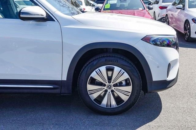 Used 2024 Mercedes-Benz EQB 300 4MATIC image 10
