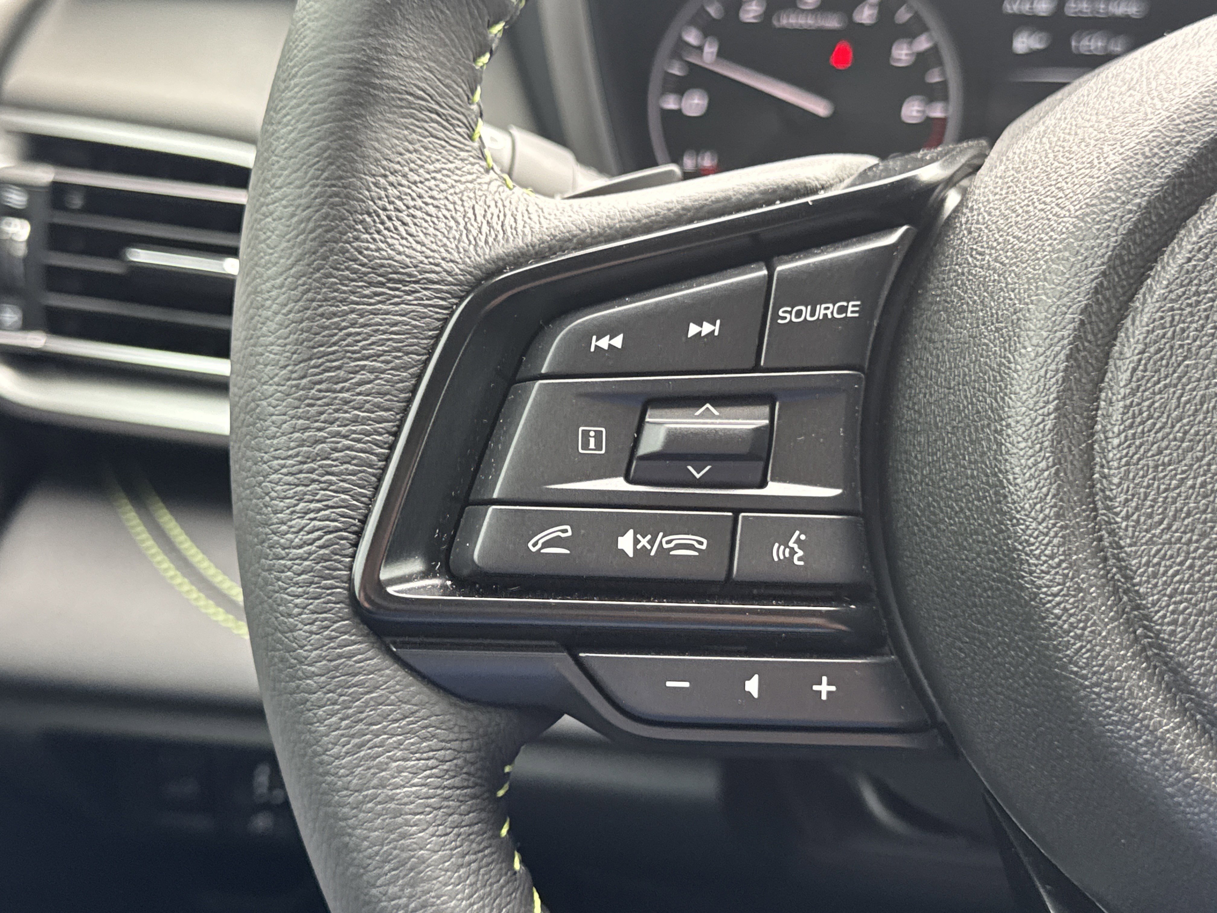 Used 2025 Subaru Outback Onyx Edition XT image 14