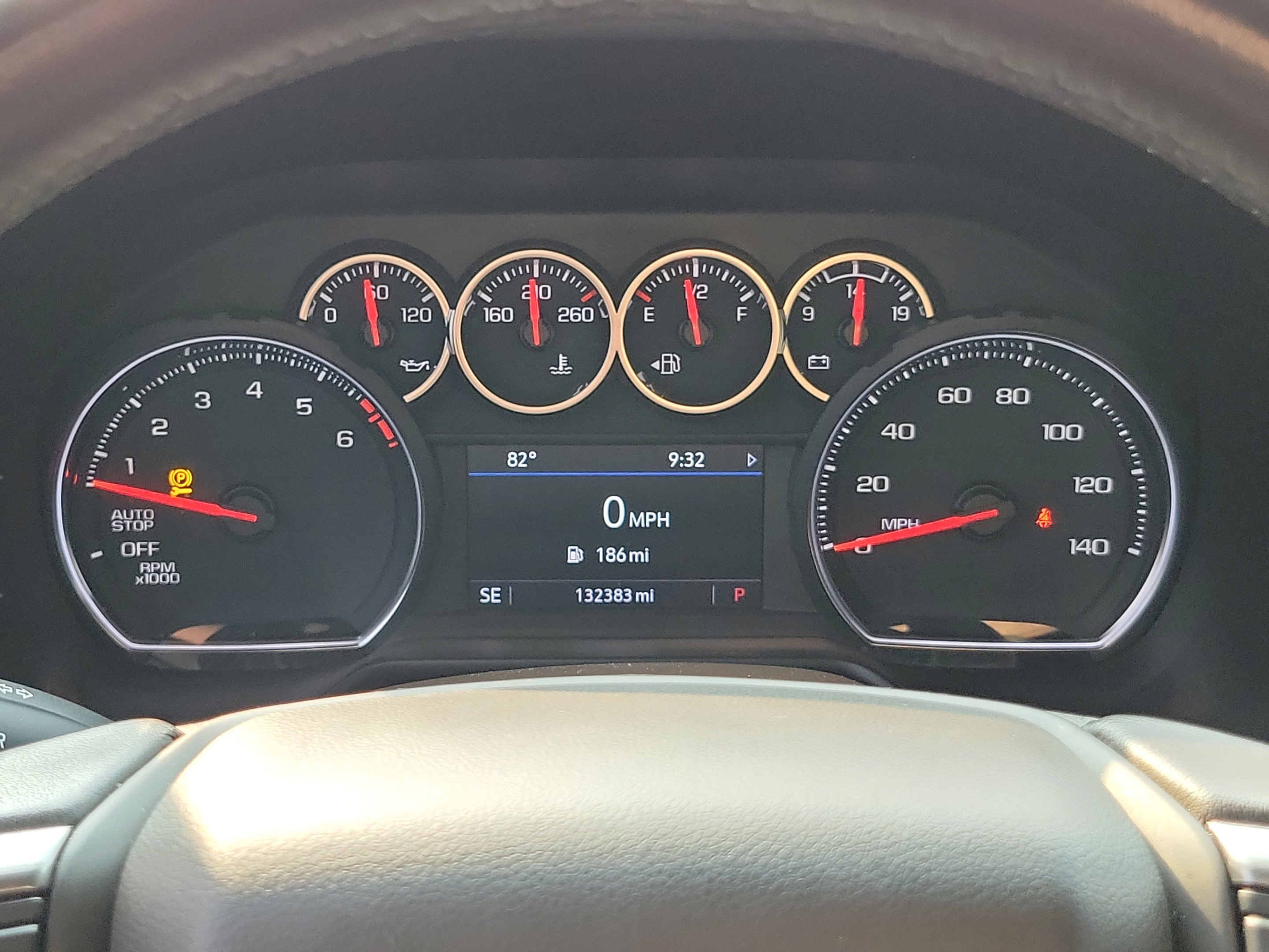Used 2021 Chevrolet Suburban LT RWD image 24