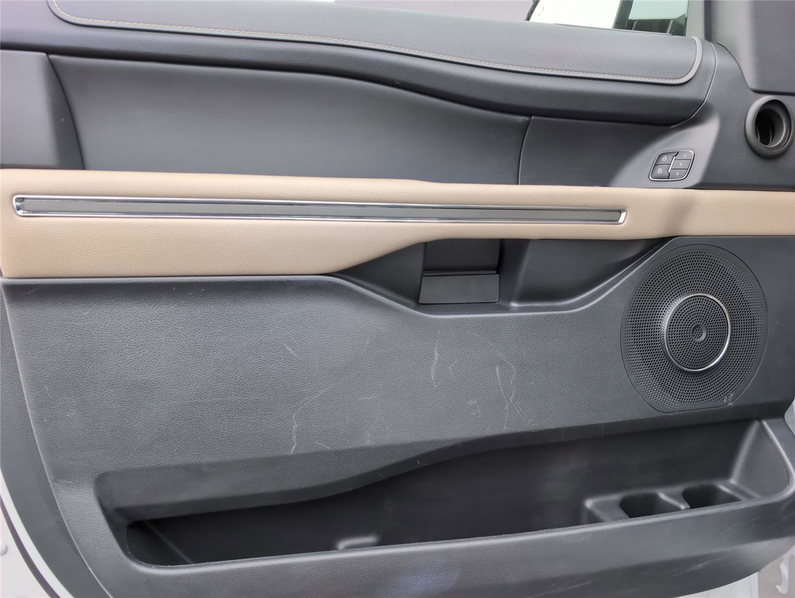 Used 2024 Ford Expedition Max XLT AWD/4WD image 19