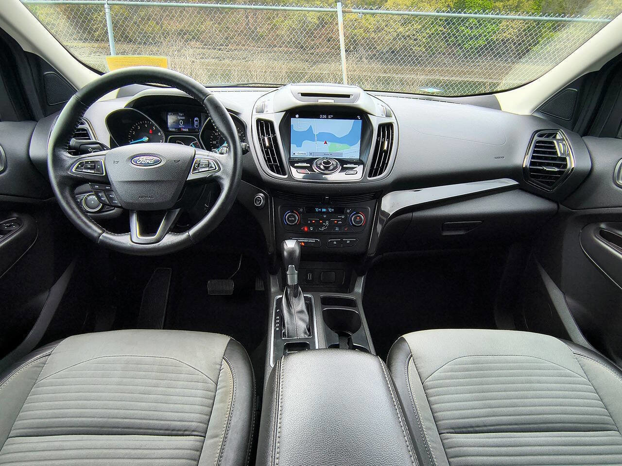 Used 2017 Ford Escape Titanium FWD image 9