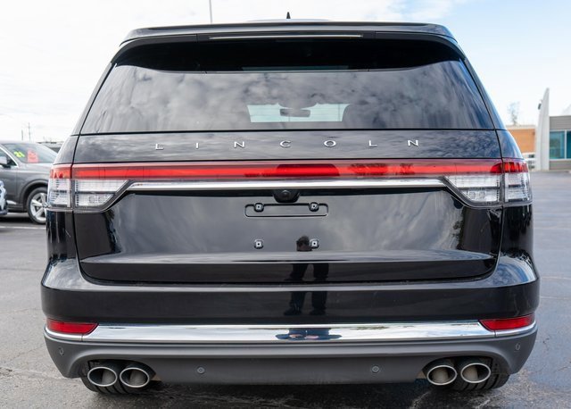 Used 2024 Lincoln Aviator Reserve w/ Equipment Group 201A image 7