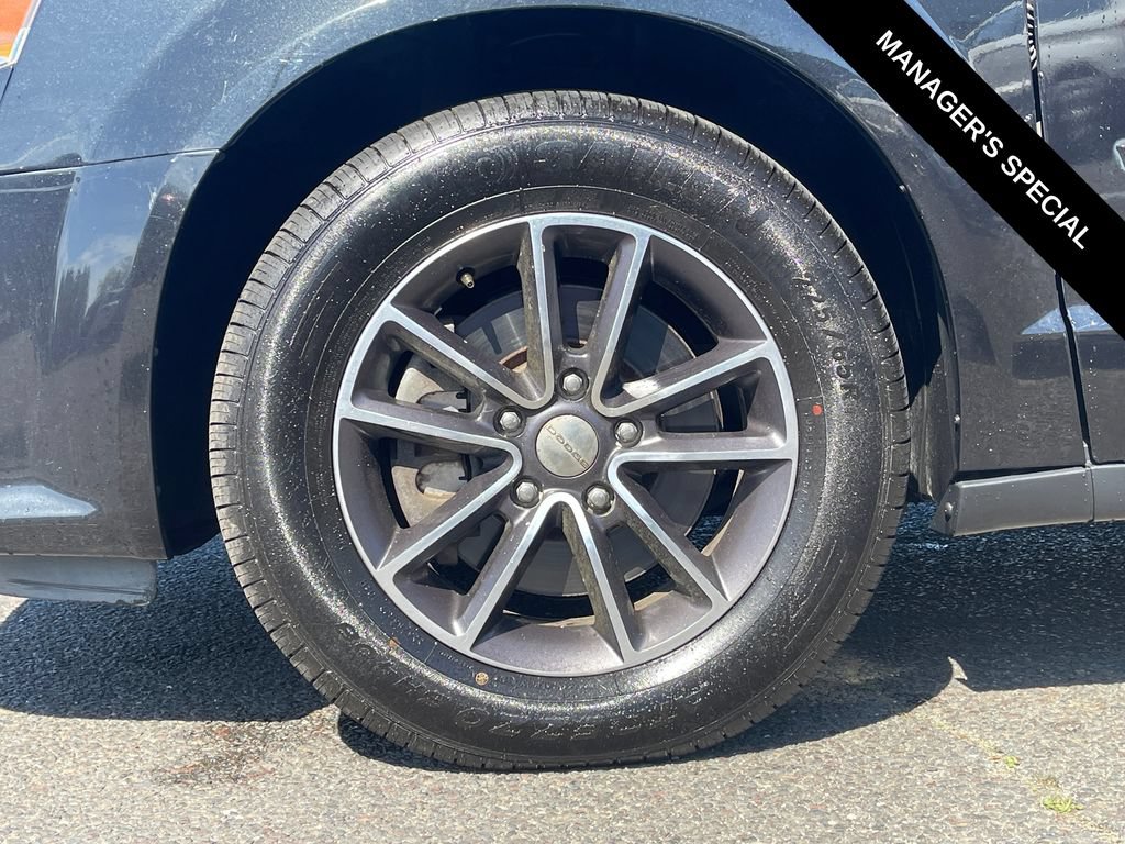 Used 2016 Dodge Grand Caravan SXT FWD image 10