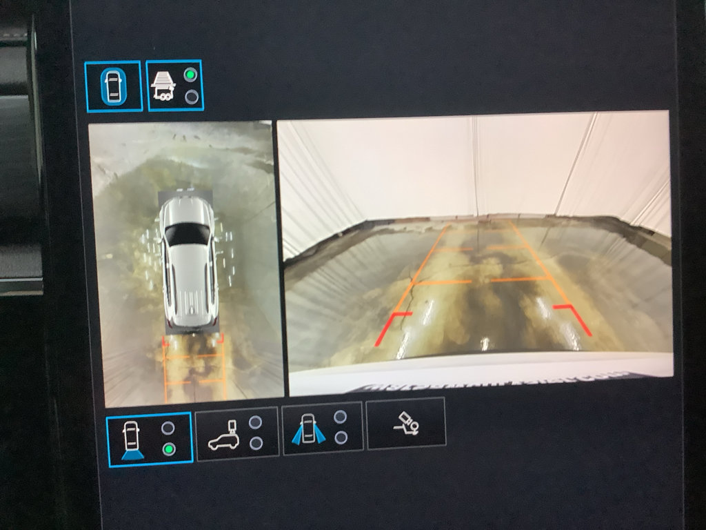 Used 2025 GMC Acadia Elevation FWD image 19