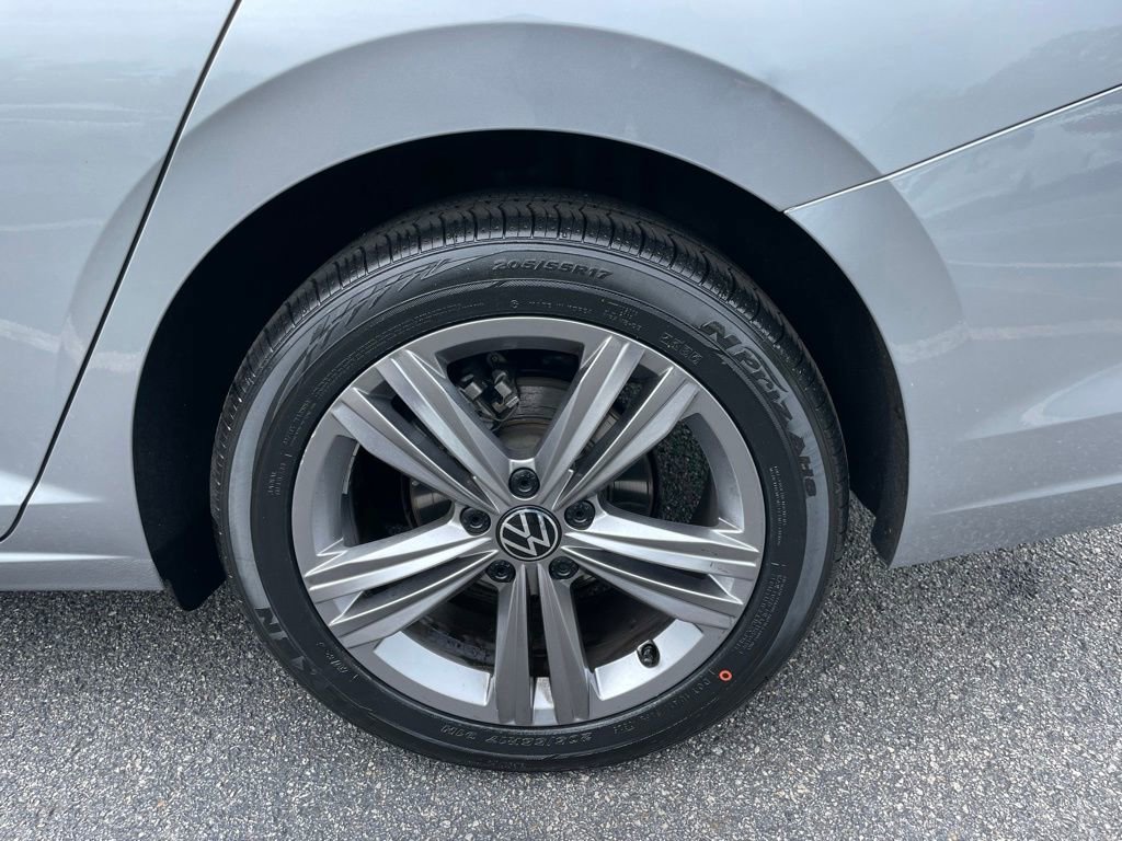 Used 2022 Volkswagen Jetta SE FWD image 41