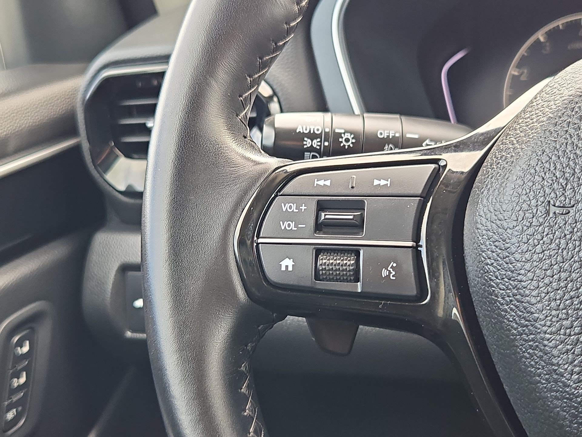 Used 2023 Honda Pilot EX-L image 17