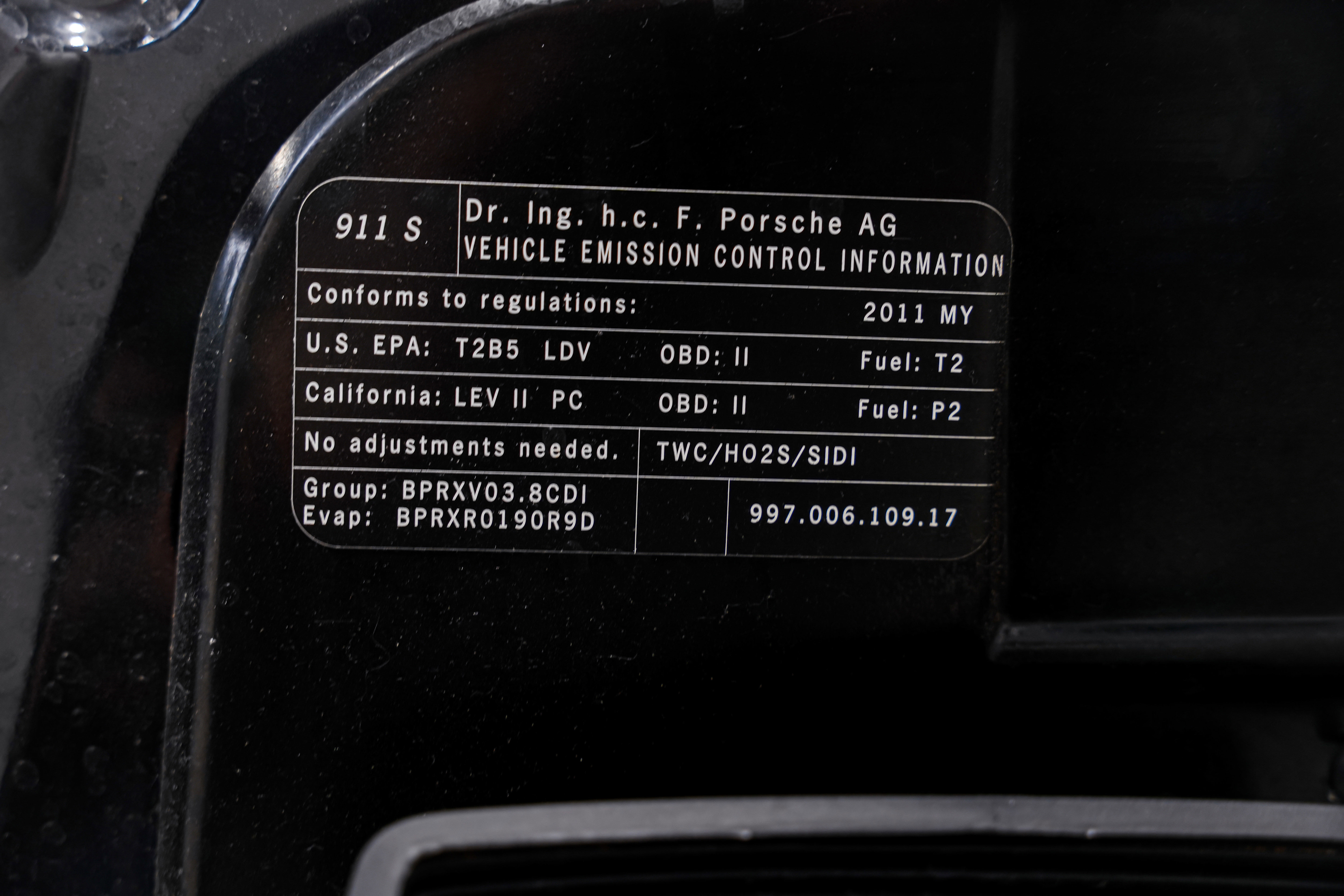 Used 2011 Porsche 911 Carrera 4S image 41