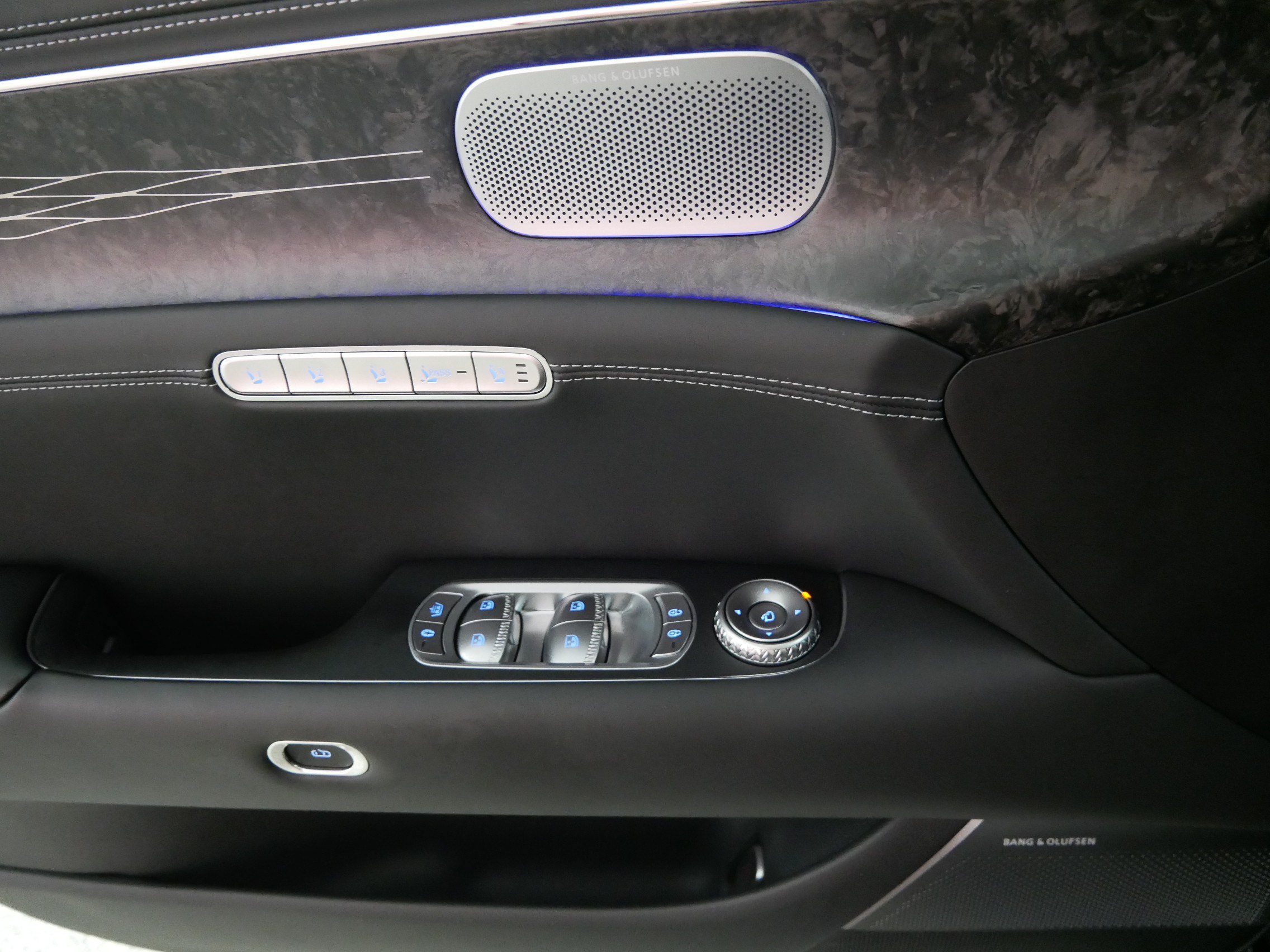 Certified 2024 Genesis G90 3.5T AWD/4WD image 19