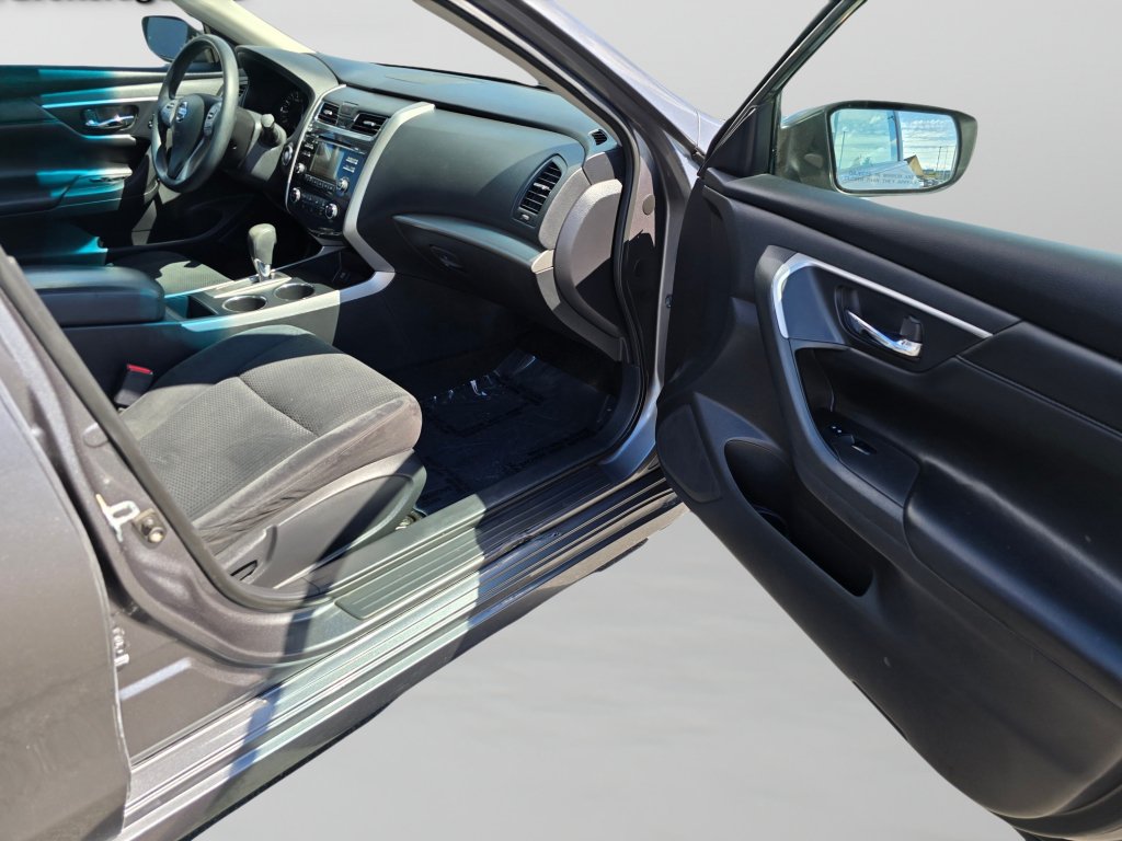 Used 2015 Nissan Altima 2.5 S w/ Power Driver Seat Package FWD image 25