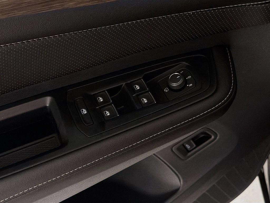 New 2026 Volkswagen Atlas SEL Premium R-Line AWD/4WD image 18