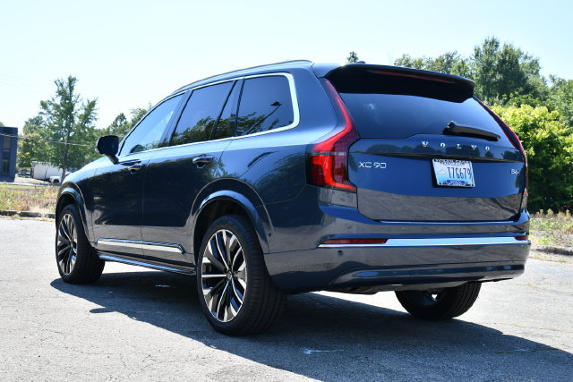 New 2026 Volvo XC90 B6 Plus w/ Protection Package Premier AWD/4WD image 5