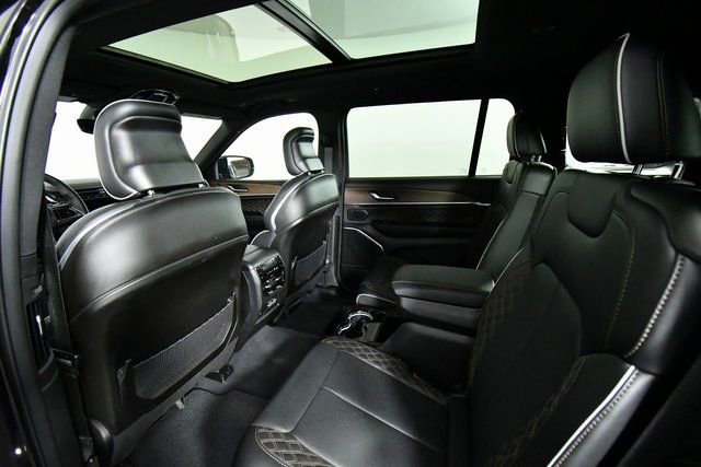 Used 2023 Jeep Grand Cherokee L Summit w/ High Altitude Package image 24