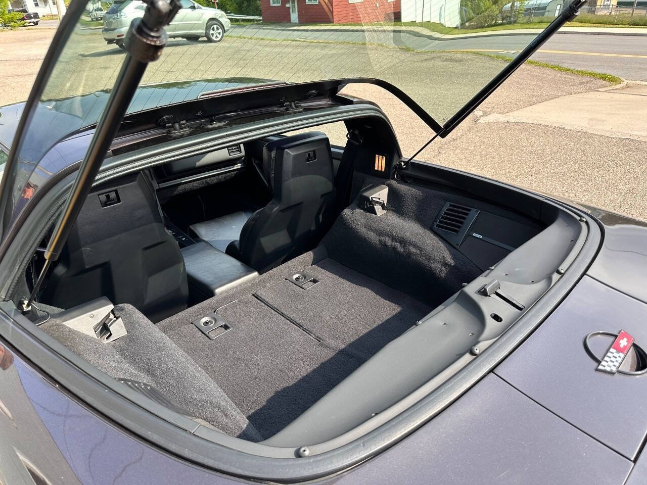 Used 1989 Chevrolet Corvette Coupe RWD image 5