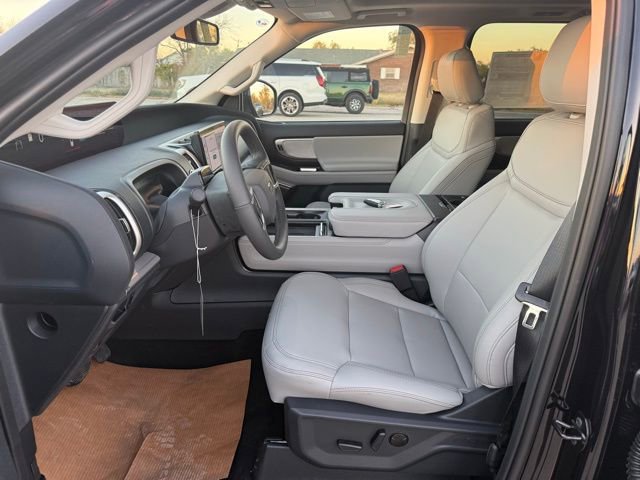 New 2025 Ford Expedition Max Active image 13